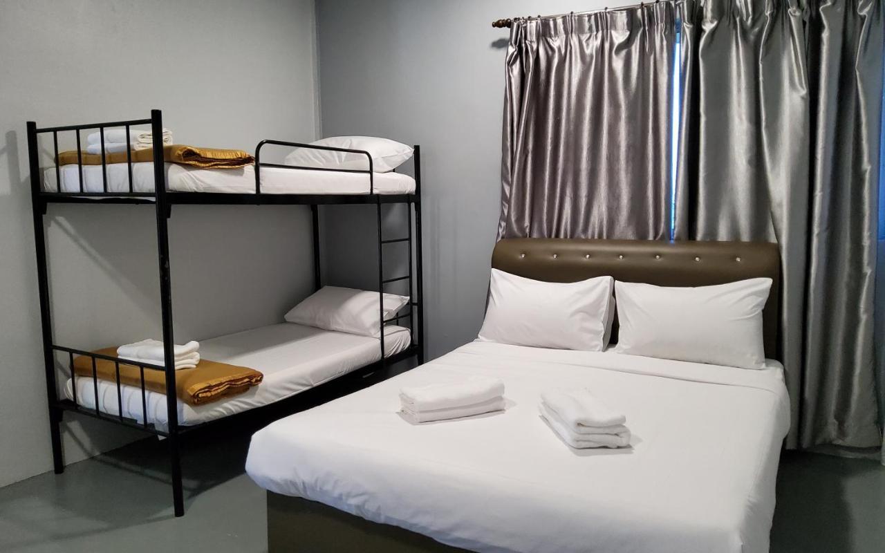 Pd Guesthouse Port Dickson Bagian luar foto